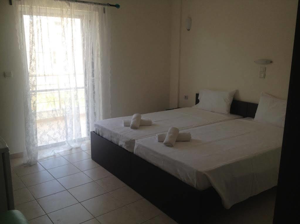 Porto Marathos Hotel Marathopoli Luaran gambar